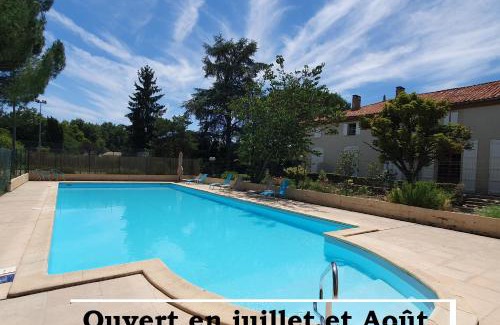 Serignac-sur-Garonne Hotel | Logis Hotel Le Prince Noir