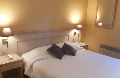 Saint-Yorre Hotel | Logis L'Auberge Bourbonnaise