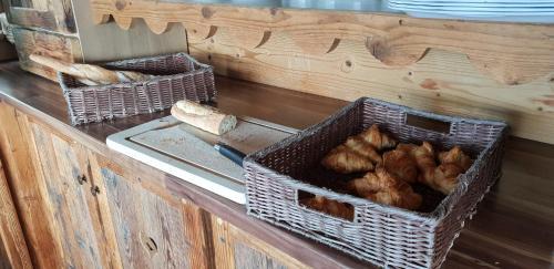 Beaucroissant Hotel | Logis Le Pont de Champ