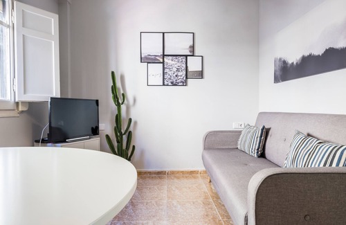 Casablanca Apartment | LOIRA LA VIA: Charm in Residential Area