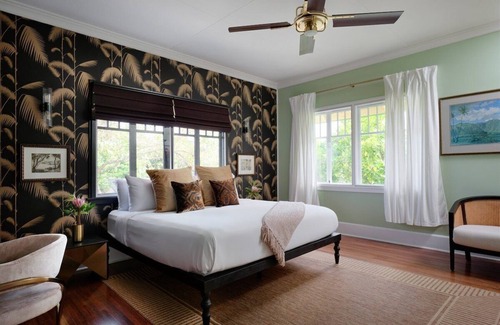 Wailuku Bed & Breakfast | Lokelani Suite - Historic Comfort