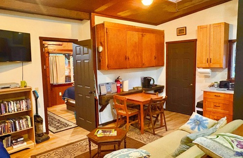Loma Mar House | Loma Mar/Pescadero Charming Cabin in the Redwoods