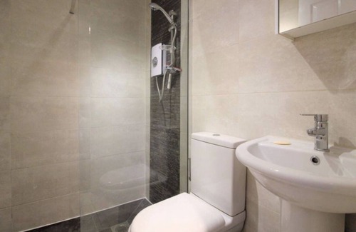 Southgate Apartment | London Studio Apt - No Sharing - Ground Floor - Private Entrance