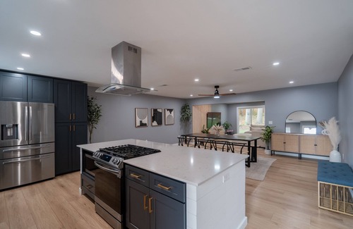 Parker Lane House | Lonestar - 4/2.5 newly renovated house with huge backyard and office