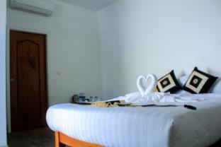 Koh Rong Resort | Long Set Resort