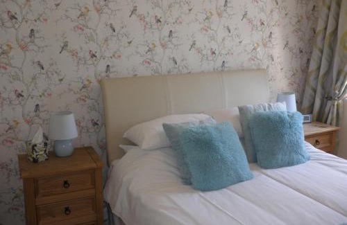 St. Pierre du Bois Hotel | Longfrie Inn