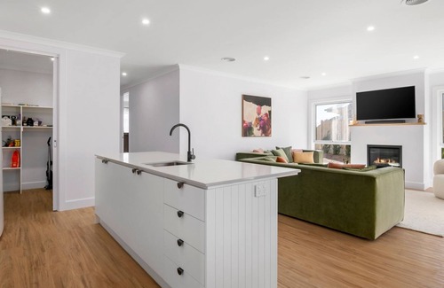 Point Lonsdale House | Lonnie St Pine - Point Lonsdale