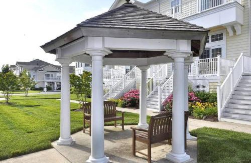 Ocean View House | Look no further - Bayfront amenties, Short drive to Ocean
