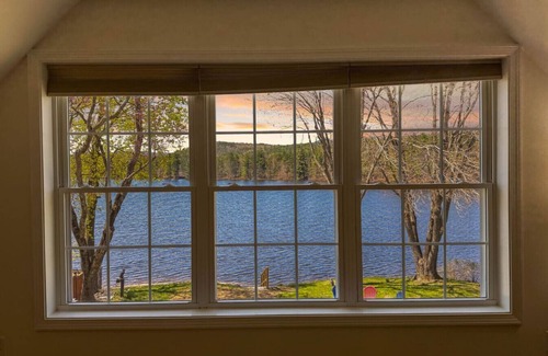 Conway House | Loon's Lookout | Relaxing Waterfront Retreat