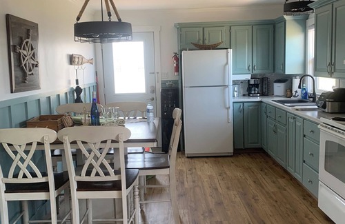O'Leary Cottage | Lorney’s Place - entire cottage in cascumpec