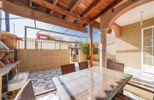 Los Alcazares Villa | Los Alcazares 4 Bed Villa Pet Friendly 2 Baths