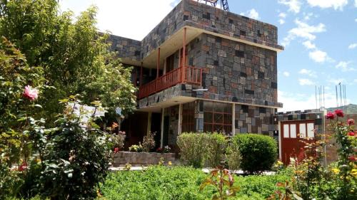 Yanque House | Los Geranios