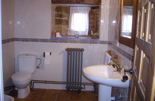 Junta de Traslaloma House | Los Soportales Hill House