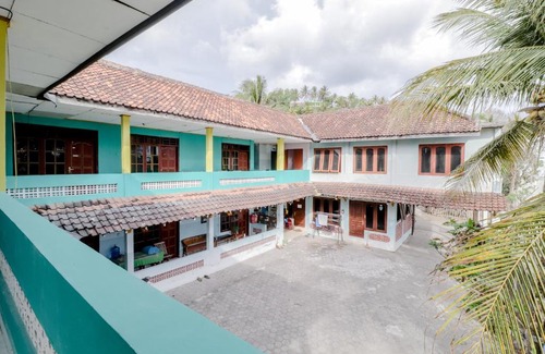 Kretek House | Losmen Parikesit