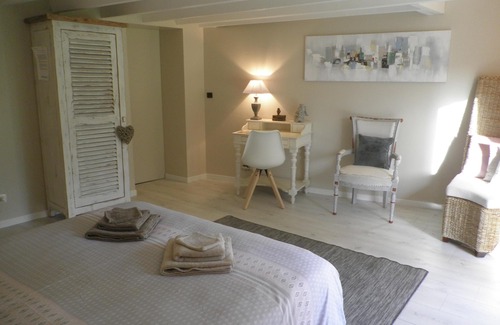 Le Cellier House | Louis Room - Au Clos de Launay