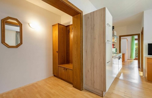 Unterburg am Klopeiner See Apartment | Lovely apartment for 4 people with WIFI, TV, terrace, pets allowed and parking
