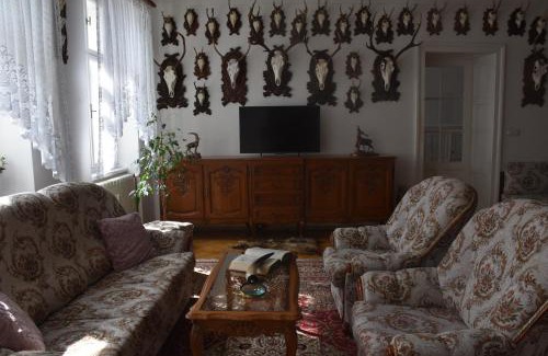 Frenstat pod Radhostem House | Lovecký Apartmán na náměstí ve Frenštátě pod Radhoštěm