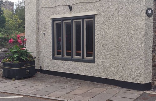 Newport Apartment | Lovely 1-Bed Loft in Newport