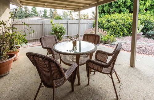 Ventura House | Lovely 2 Bedroom property in Sunny Ventura over 55's