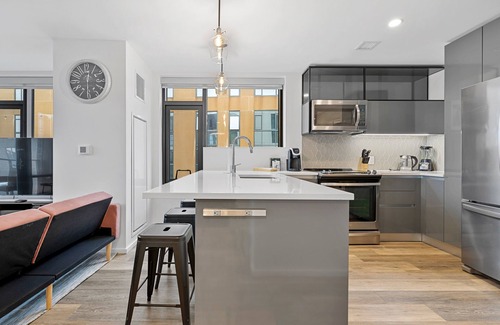Shawmut Apartment | Lovely 2-bedrooms 2 Bathrooms with Balacony in Boston downtown close to back bay