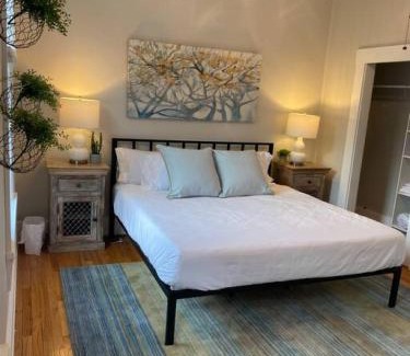 Mount Adams House | Lovely 2bd in Mount Adams near Downtown and OTR