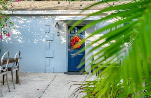 Southwest Apartment | Lovely 2BR Cottage