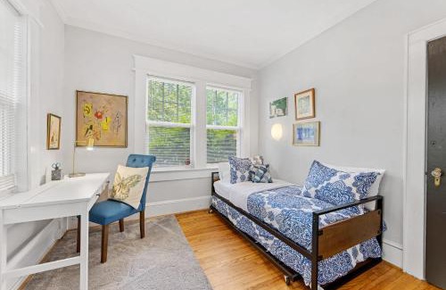 Dilworth House | Lovely 2BR near Uptown Charlotte