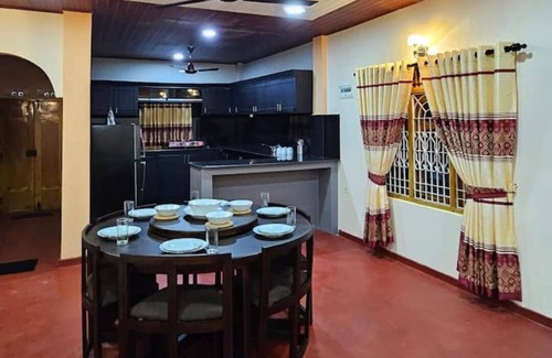Nallur House | Lovely 4 bedroom top floor home in Kokkuvil East, Jaffna, Sri Lanka
