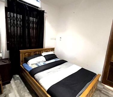 Nopendaw House | Lovely 5-Bed House Getaway Duplex in Accra