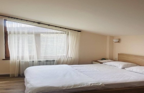 Dilijan House | Lovely 5-bedroom house with WiFi in charming Dilijan