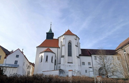 Jindrichuv Hradec Apartment | Lovely apartment for 4 guests with WIFI, TV and parking