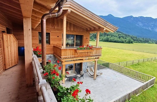 Niederbreitenbach Apartment | Lovely apartment for 4 people with WIFI, TV, terrace and parking
