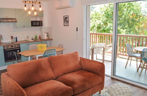 Lit-et-Mixe Apartment | Lovely apartment for 4 guests with WIFI, A/C, TV, balcony, pets allowed and parking
