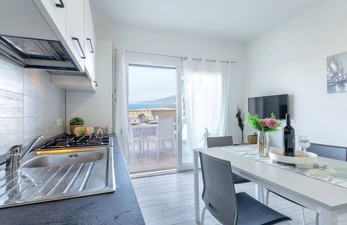 La Muddizza Apartment | Lovely apartment for 5 guests with A/C, TV, terrace, pets allowed and parking