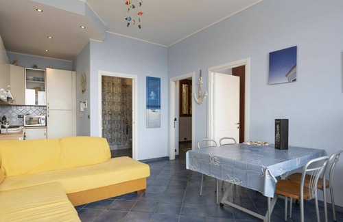 Capo Mimosa-Rollo Apartment | Lovely apartment for 6 people with WIFI, TV, terrace and parking