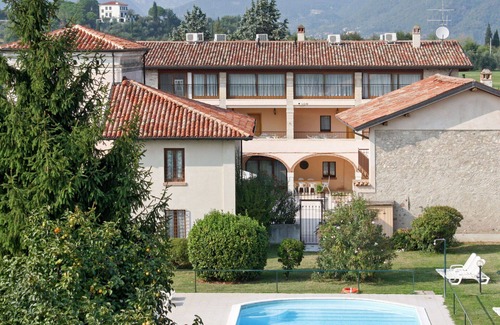 Cunettone-villa Apartment | Lovely apartment for 7 people with A/C, WIFI, pool, TV, patio, pets allowed and parking