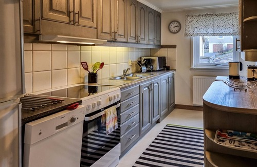 Bohus-Bjorko Apartment | Lovely apartment in Bohus-björkö