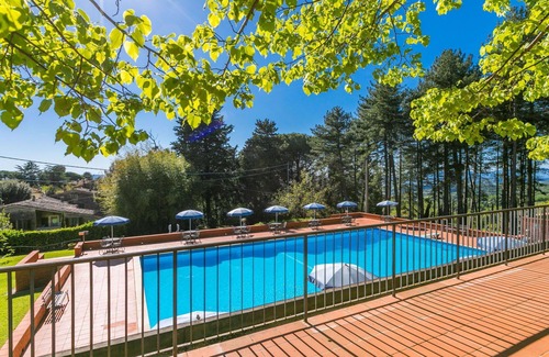 San Vivaldo Villa | Lovely apartment in villa for 8 people with pool, WIFI, TV, terrace, pets allowed and parking