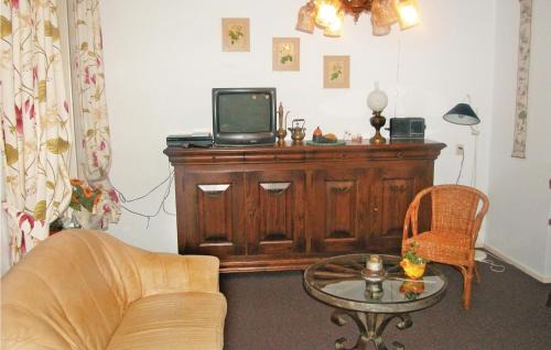 Saaxumhuizen Apartment | Lovely Apartment In Saaxumhuizen