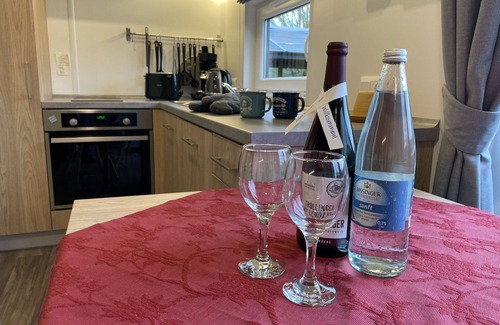 Wemding House | Lovely apartment in villa for 4 people with A/C, WIFI, TV, terrace, pets allowed and parking
