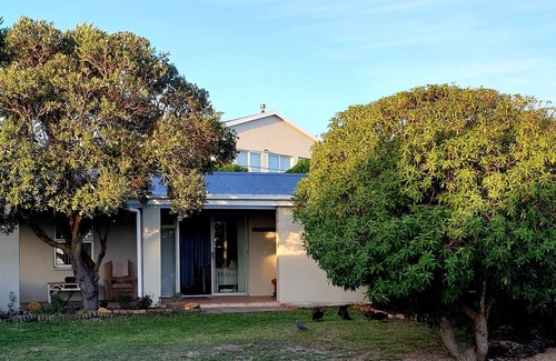 Fisherhaven House | Lovely Beach House in private nature reserve near Hermanus and Cape Town
