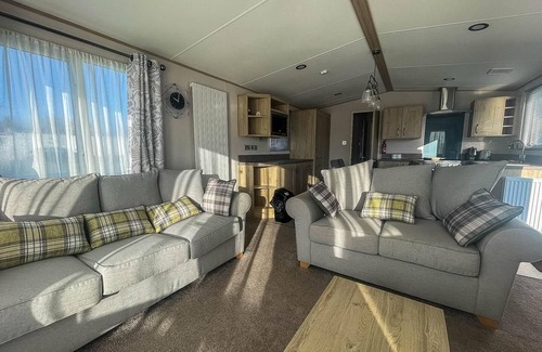 Saxmundham House | Lovely caravan with decking at Carlton Meres Holiday Park in Suffolk ref 60023CH
