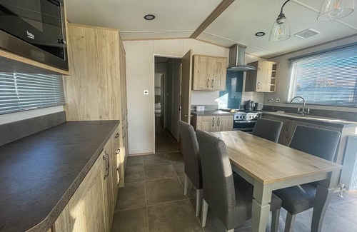 Saxmundham House | Lovely caravan with decking at Carlton Meres Holiday Park in Suffolk ref 60023CH