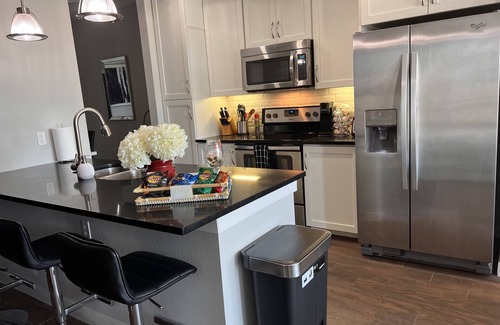 Park Cities Condo | Lovely Casa Bonita 2BR/2B Condo at SMU, Dallas