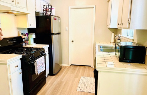 Westgate House | Lovely Central Austin Private Duplex!