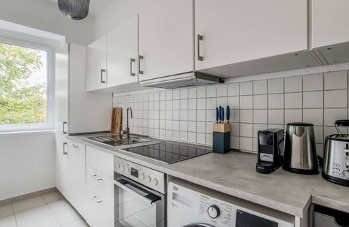 Schmargendorf Apartment | Lovely Charlottenburg 2BR nr Kurfürstendamm, by Blueground