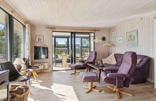 Helberskov Strand House | Lovely Cottage Close To The Water