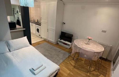 Camden Town Apartment | Lovely Flat in Camden