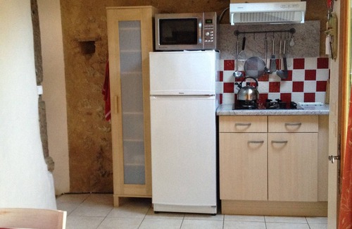 Labastide-Paumes Apartment | Lovely gite for 4-5 in old farmhouse with great pool in beautiful countryside