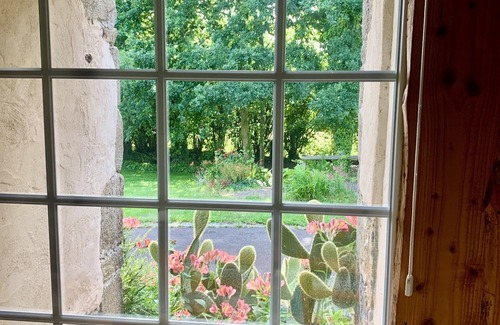 Tirepied Cottage | Lovely gite in a peaceful area near the coast, in the Bay of Mont-Saint-Michel
